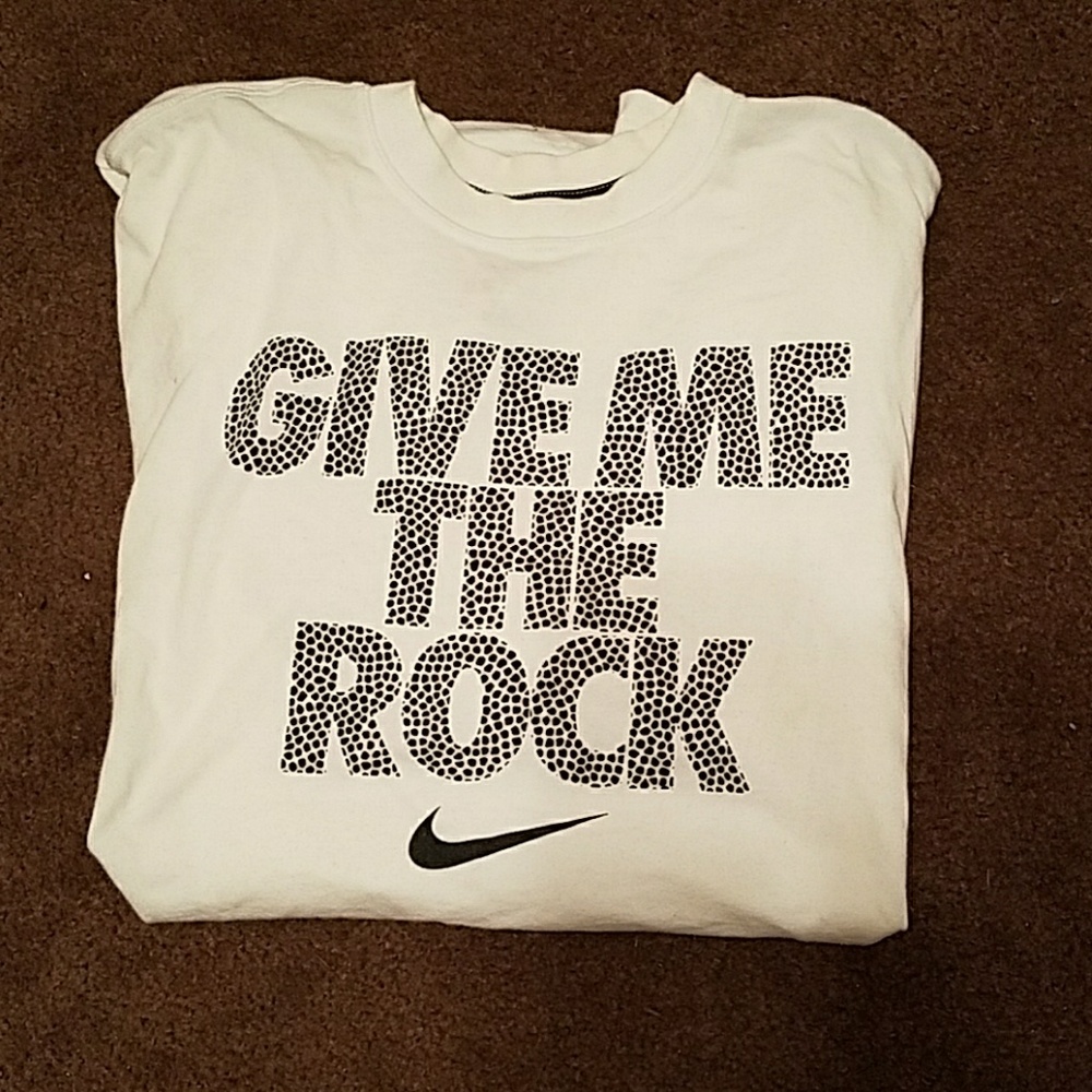 Nike T-shirt