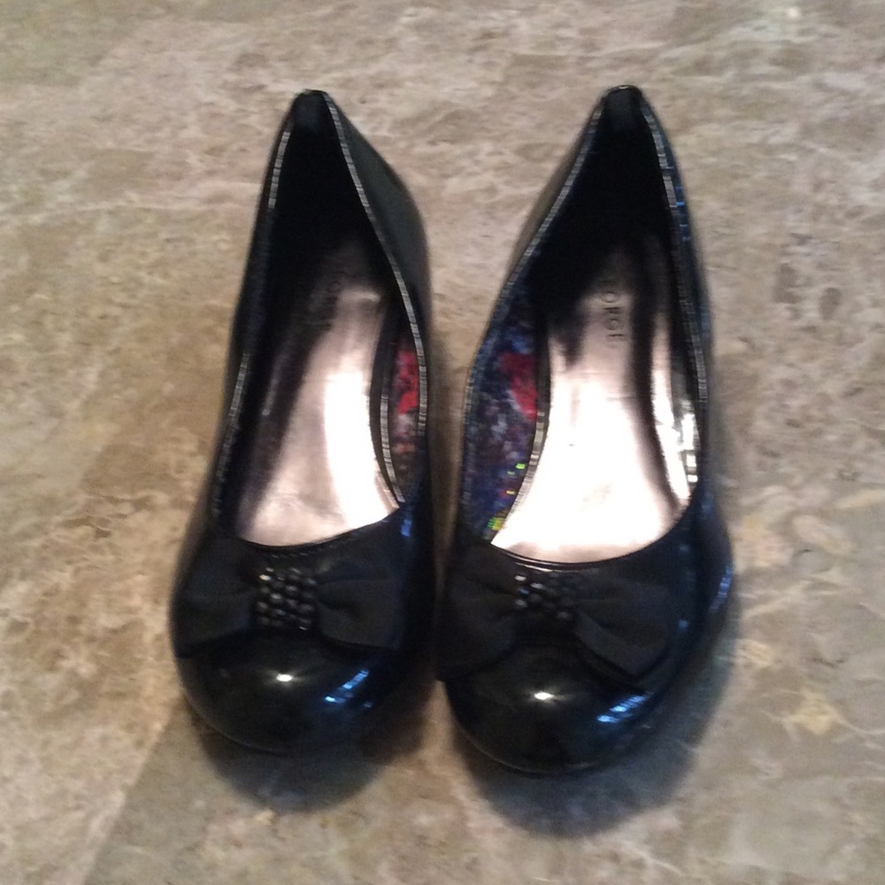 Beautiful black high heels for little girls 👠👭