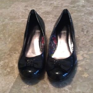 Beautiful black high heels for little girls 👠👭