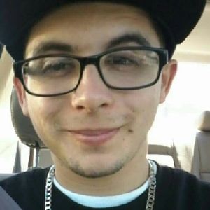 Meet your Posher, Julio