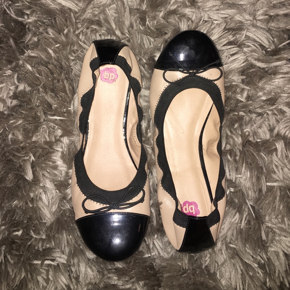 Cap toe ballet flats