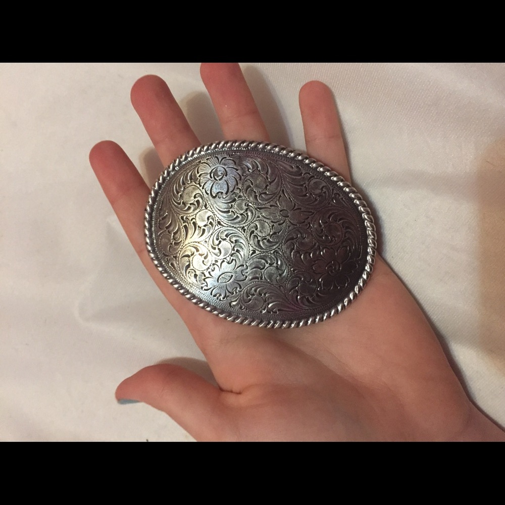 Belt buckle