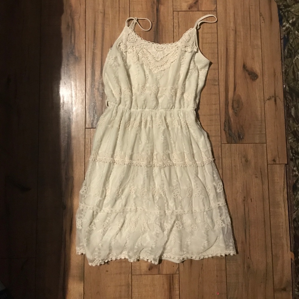 White lace dress