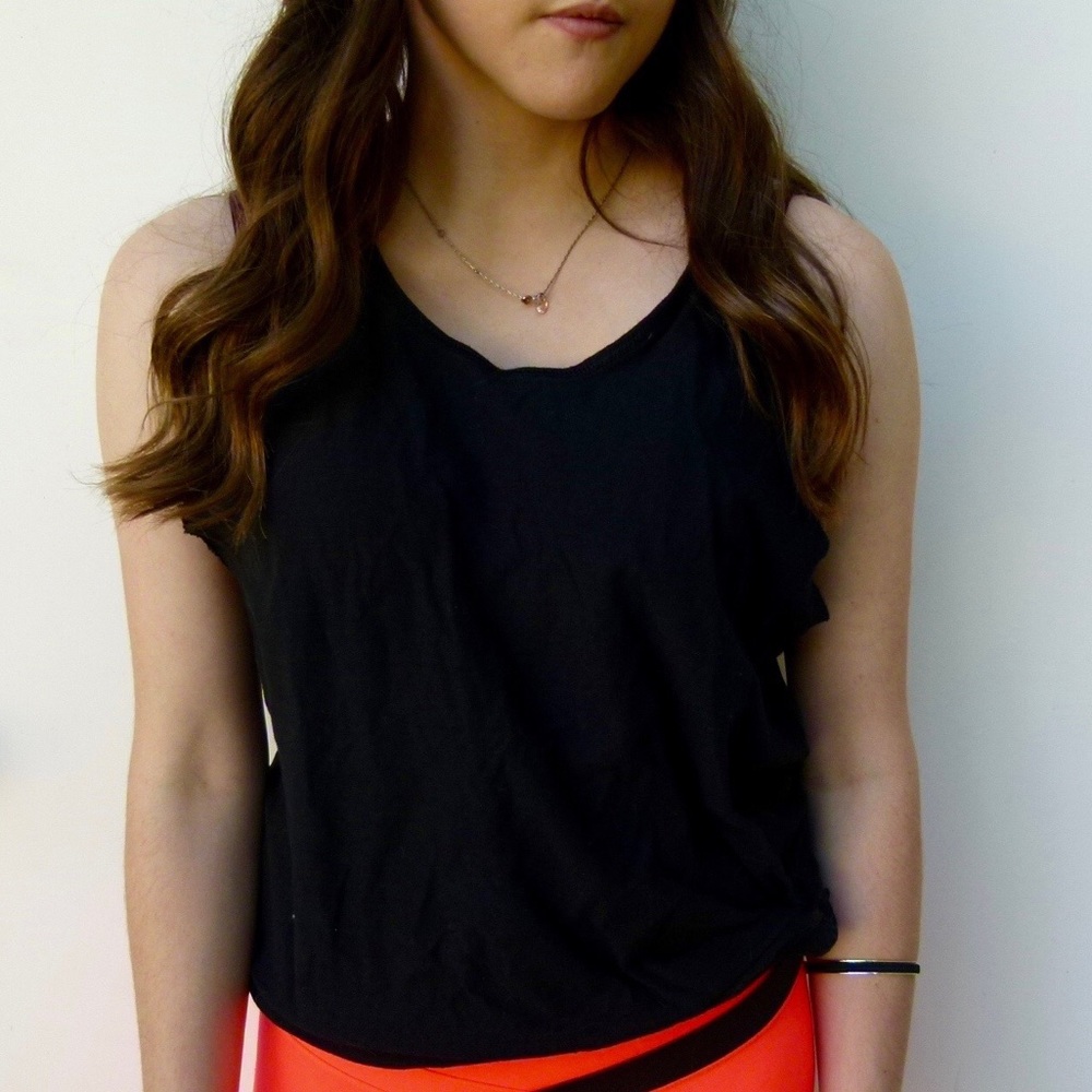 Black, big sleeve hole, knotted tank top