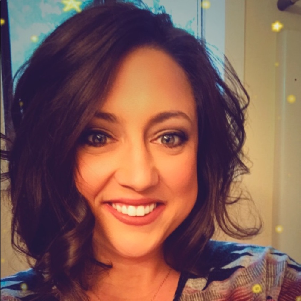 Meet your Posher, Carly