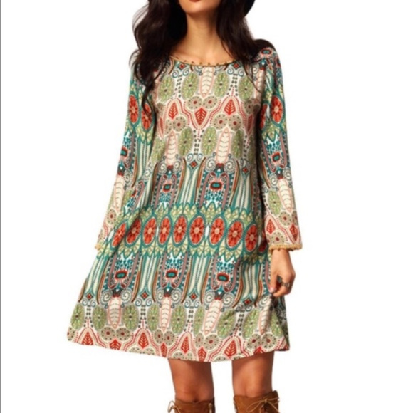 V-Neck Long Sleeve Loose Pom Pom Tunic Dress - Picture 2 of 8