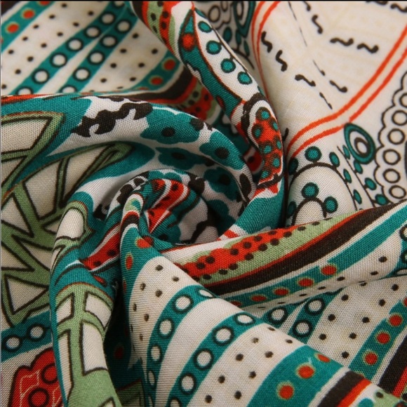 V-Neck Long Sleeve Loose Pom Pom Tunic Dress - Picture 6 of 8