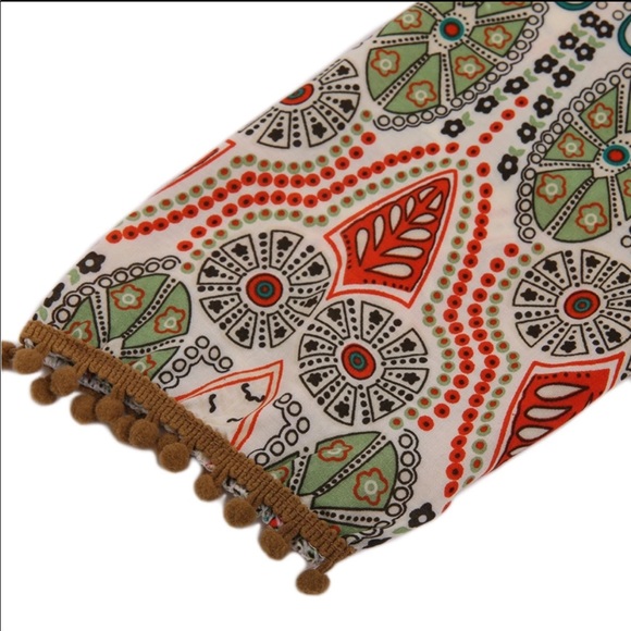 V-Neck Long Sleeve Loose Pom Pom Tunic Dress - Picture 8 of 8