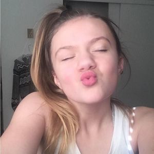 Meet your Posher, Haylie