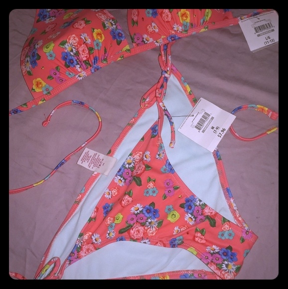 🌞OP bikini SET 👙 - Picture 1 of 5