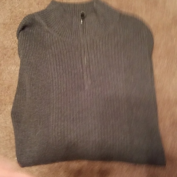 Sweater - Picture 1 of 1