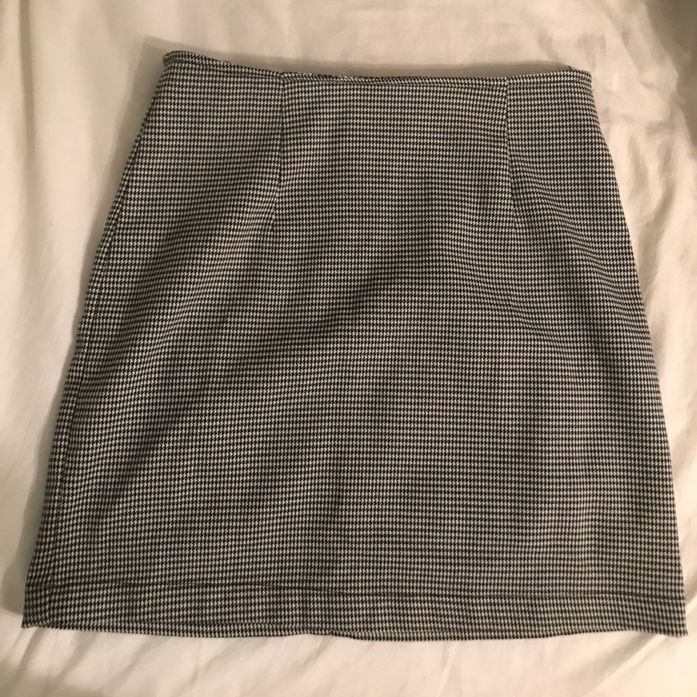 Brandy Melville "Olivia" skirt in size small