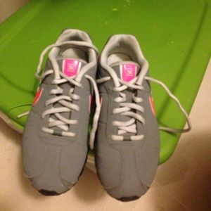 Nike shocks