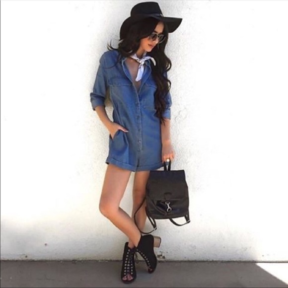 Perforated Lace Up Peep Toe Block Heel Gladiator - Picture 4 of 5