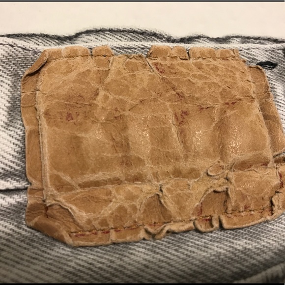 Levi's vintage high waisted jean shorts - Picture 5 of 5