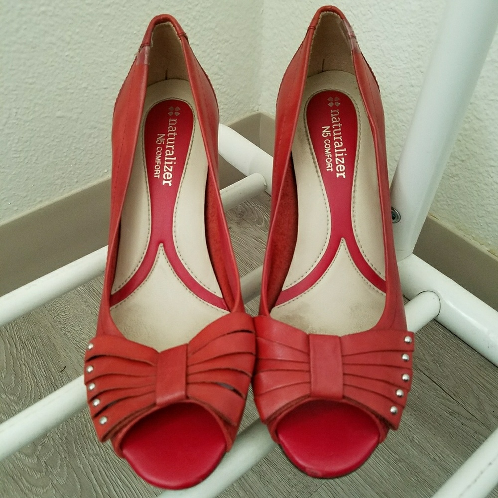 Naturalizer Red Heels with Bow Accents