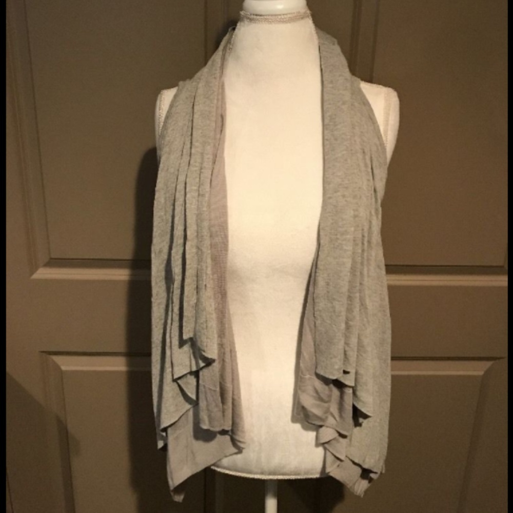 NWT THEORY Adrienne T Nebulous Top