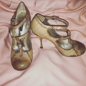 Dole & Gabbana Mary Jane Buckle Heel