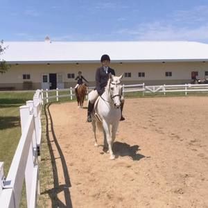 Meet your Posher, Kayla