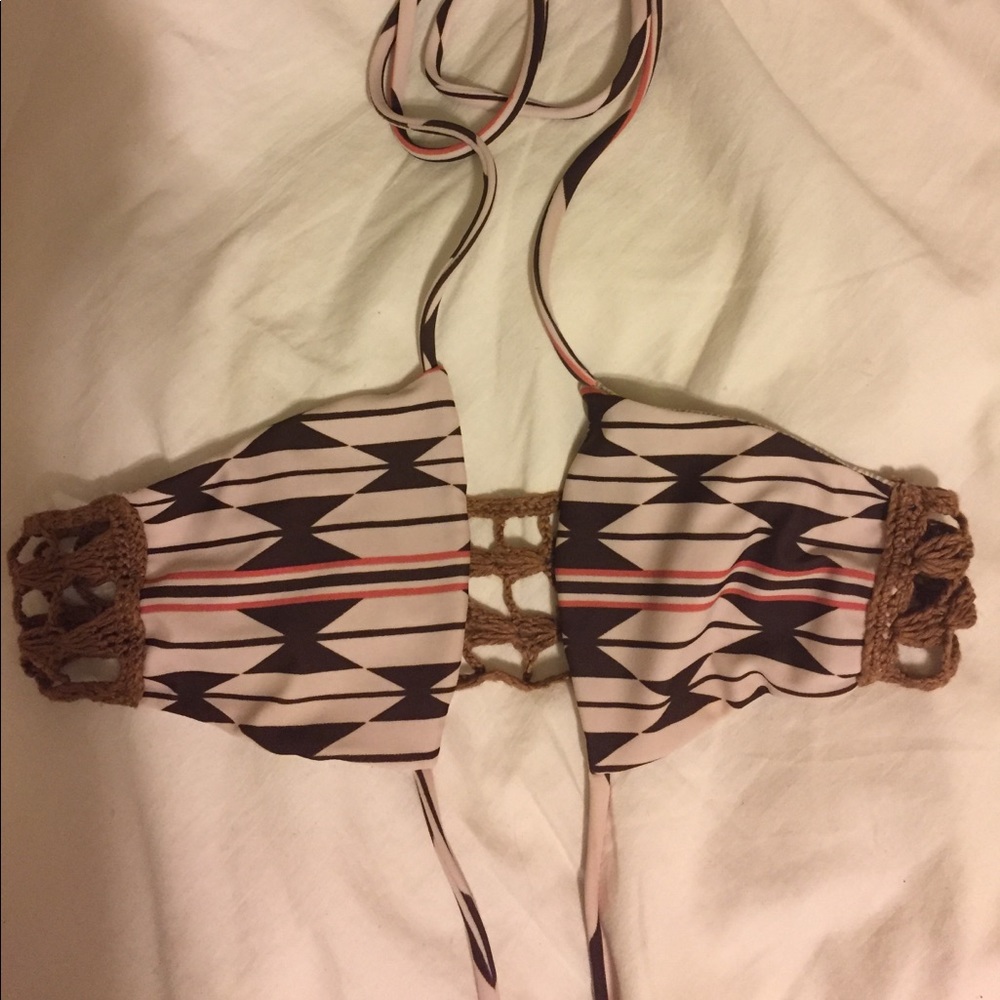 Acacia tribal print Kenya top