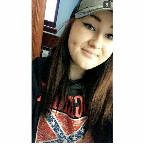 Meet your Posher, Makila - Picture 2 of 2