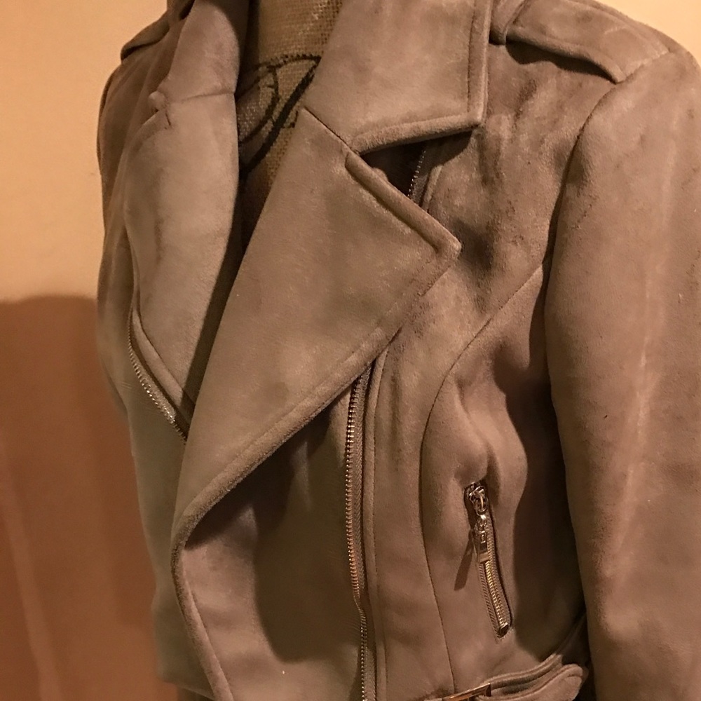 AKIRA tan suede jacket - Picture 3 of 4