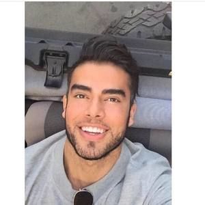 Meet your Posher, Binho