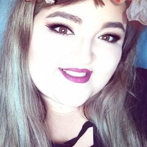 Meet your Posher, Molly