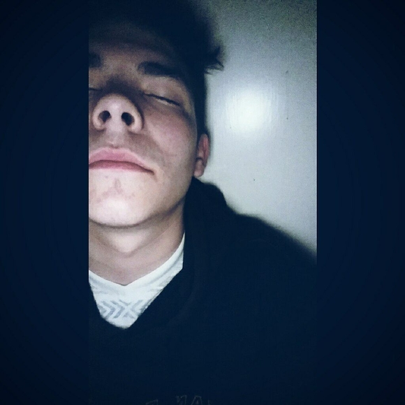 Meet your Posher, Tyler - Picture 1 of 1