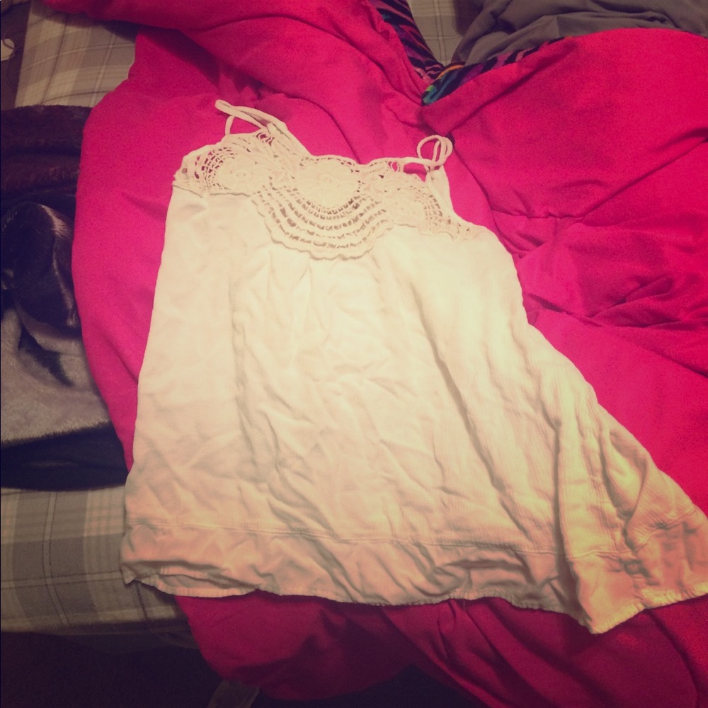 White cropped tank top