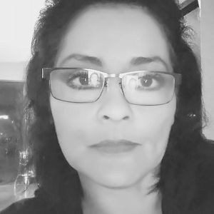 Meet your Posher, Antonia