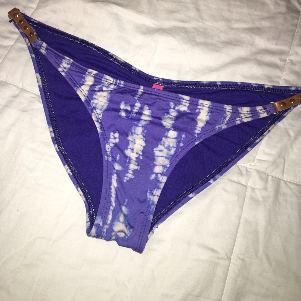tie dye SOFIA bikini bottoms!