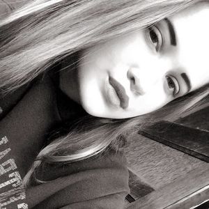 Meet your Posher, Kaitlynn