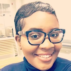 Meet your Posher, Lovenika