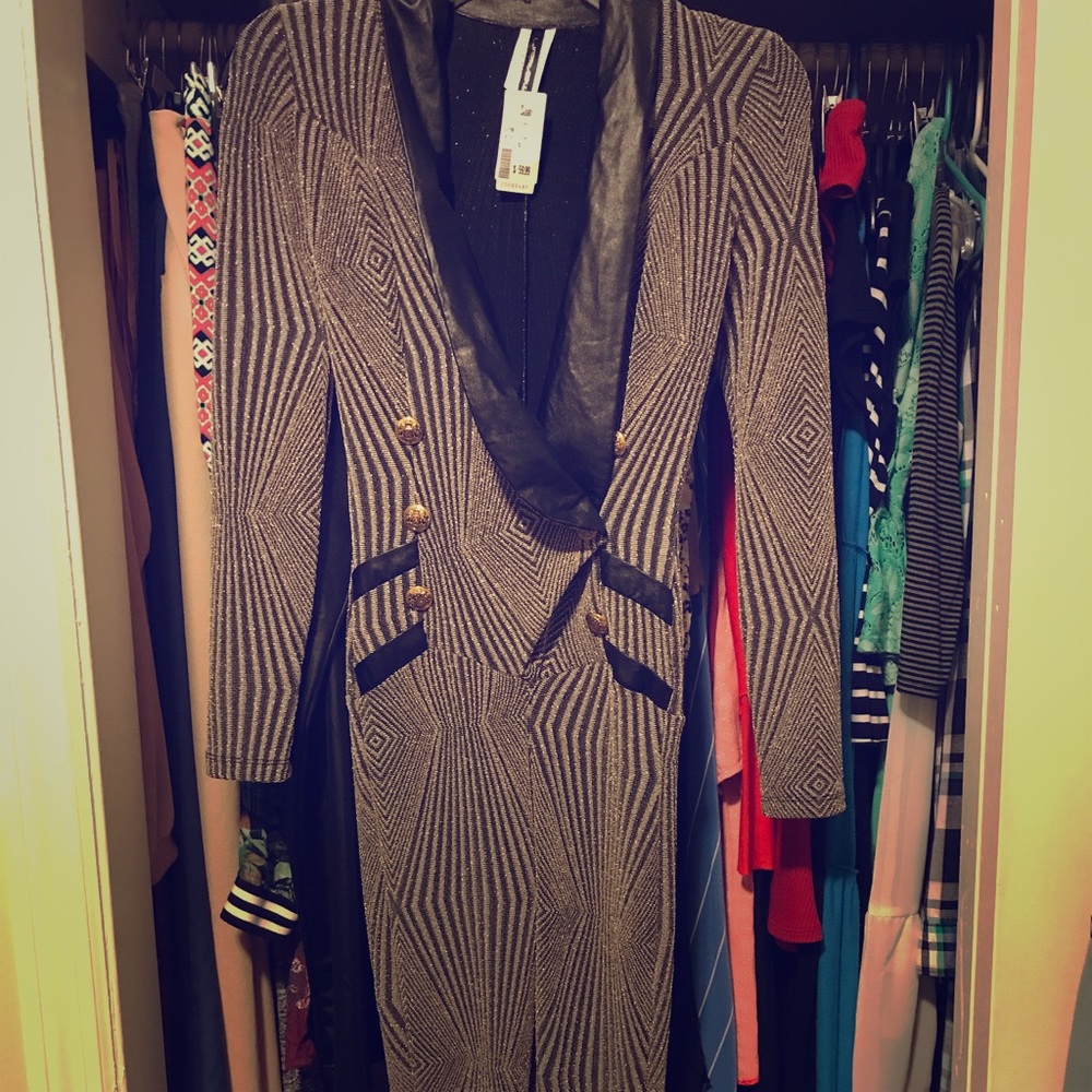 NWT LONG SLEEVE JUMPER