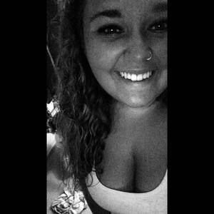 Meet your Posher, Kenzie