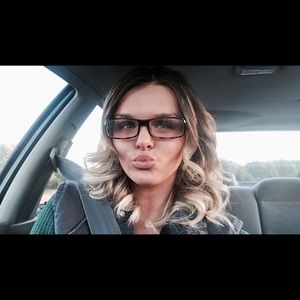 Meet your Posher, Kennady