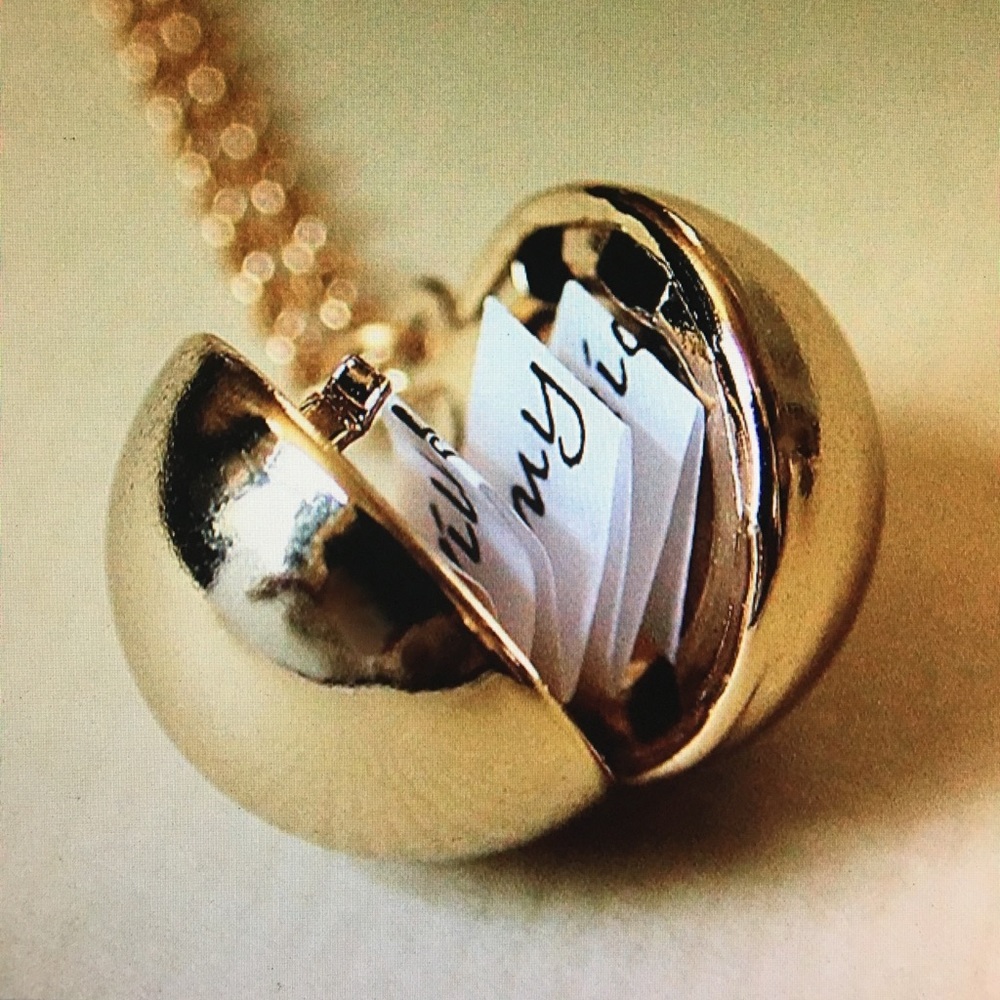 Shiny Gold Secret Message Locket Necklace