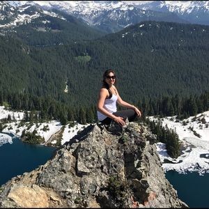 Meet your Posher, Jennifer
