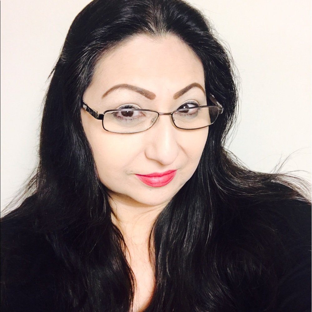Meet your Posher, Rita