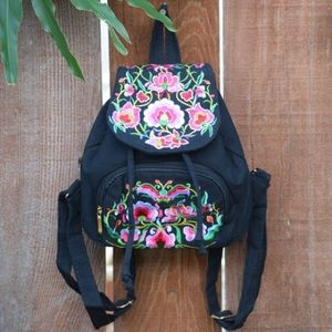 ⭐️ONE LEFT⭐️ •Mini Embroidered Floral Backpack•