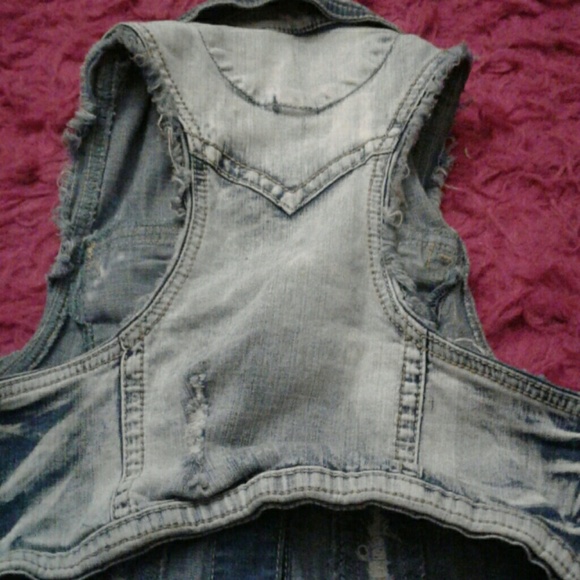 BadGal Jean Vest: VTG Wetseal - Picture 3 of 3