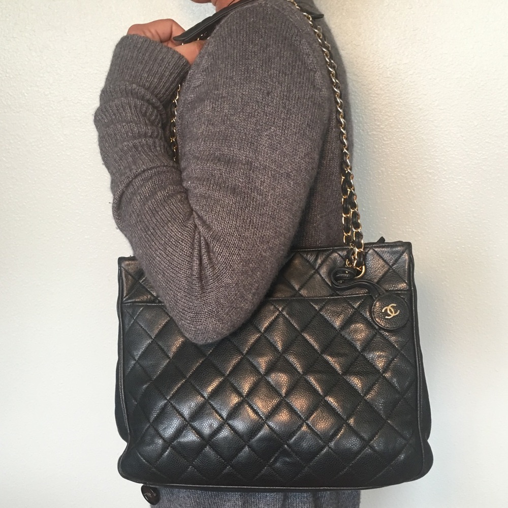 ⭐️HP⭐️CHANEL💋