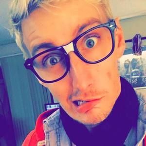 Meet your Posher, Ashton