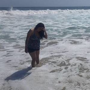 Meet your Posher, Adriana