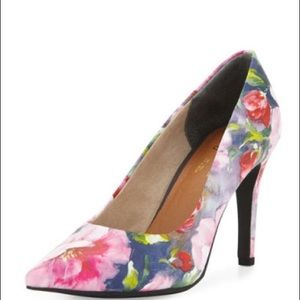 Seychelles Frequency Floral Pointed Pump, Fuchsia