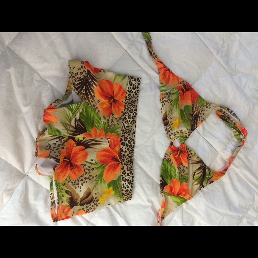 Two piece bathing suit from venus