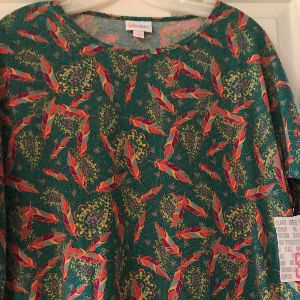 Lularoe Irma small feathers