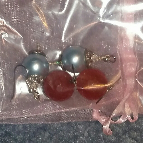 Bundle of 2 pairs of beaded earrings - Picture 4 of 4