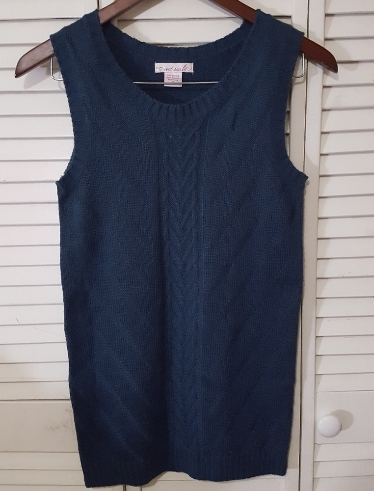Navy Blue Sleeveless Sweater
